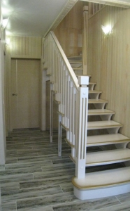 лестница из сосны lascalagrande Заводской лениградской области